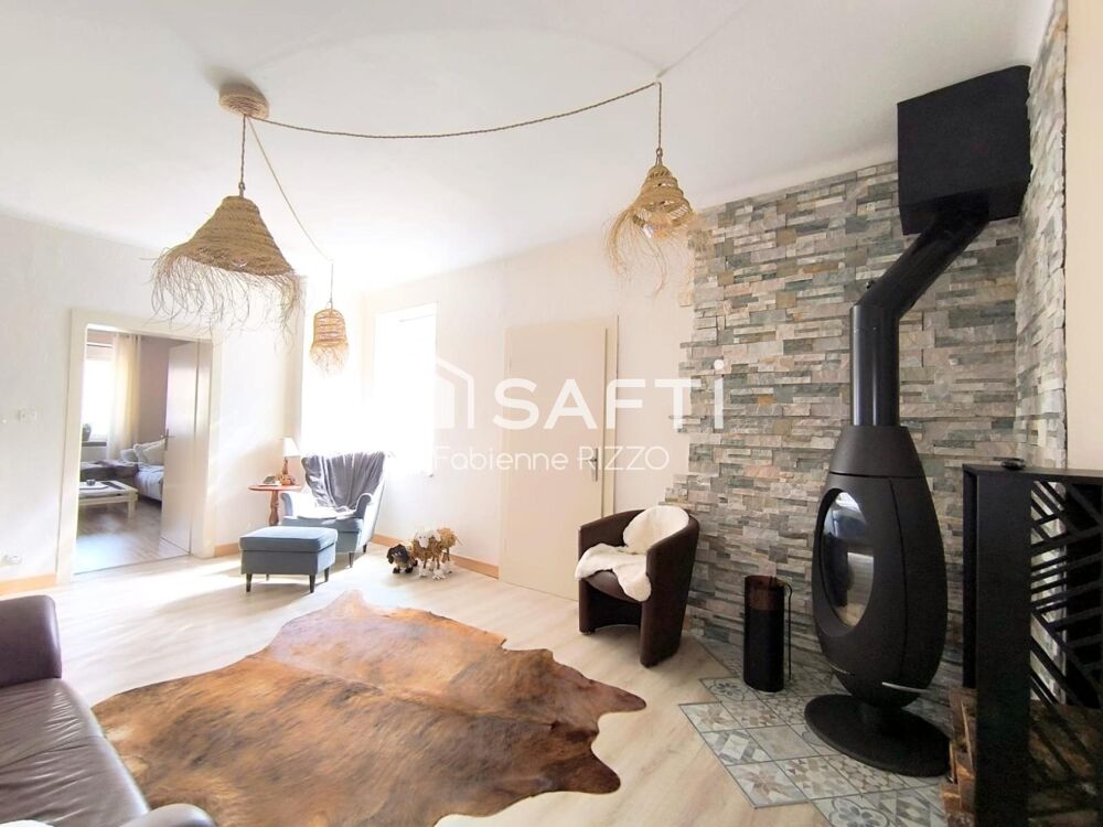 GUENVILLER  Maison familiale de caractère , 6 pièces , de 195 m² sur 1 059 m² de terrain