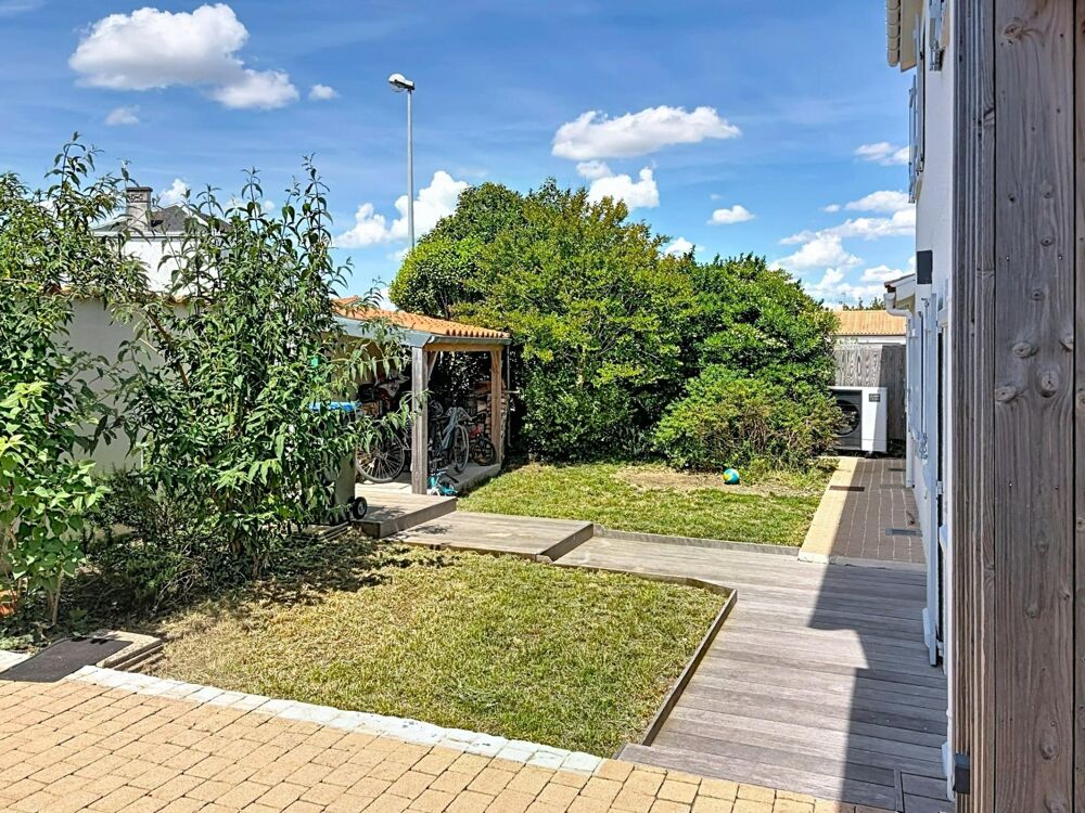 Maison familiale entièrement rénovée à deux pas du centre bourg et de la mer