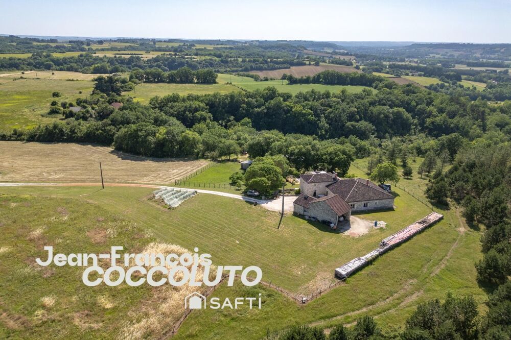 Belle maison d'archi en pierre avec grand volumes