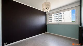  Appartement à vendre 5 pièces 82 m²