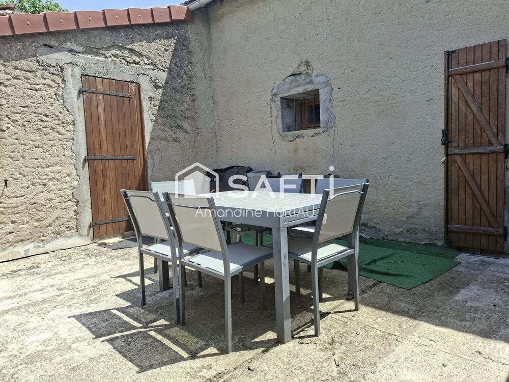 Vente Maison Maison de 112 m2 au coeur du village de Vensat Vensat