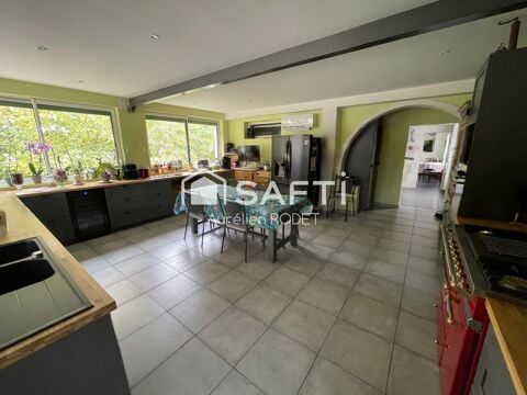   Maison de Caract�re R�nov�e. Maison - 4 pi�ce(s) - 133 m�