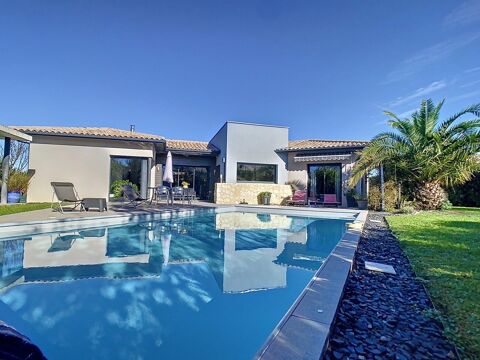   Vivez l'lgance d'une villa avec jardin mditerranen et piscine. Maison - 5 pice(s) - 138 m