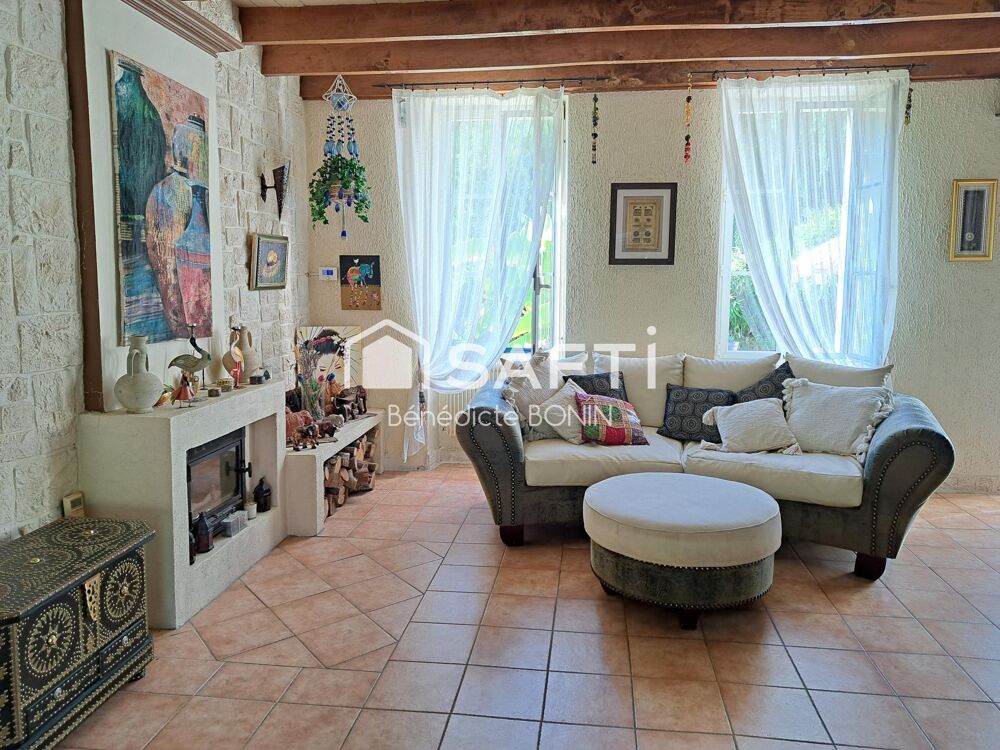 Vente Maison Charentaise r�nov�e de 1923 au calme, d�pendances Saint-martial-de-mirambeau