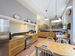  Maison  vendre 10 pices 265 m