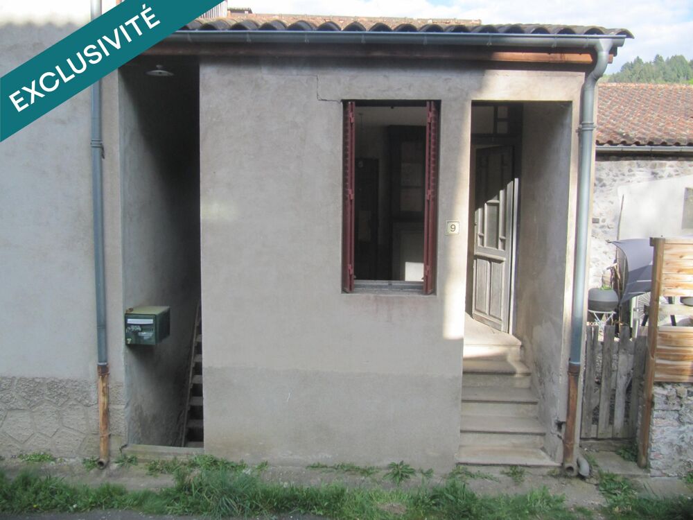 Maison d'habitation à rénover au coeur d'un joli village.