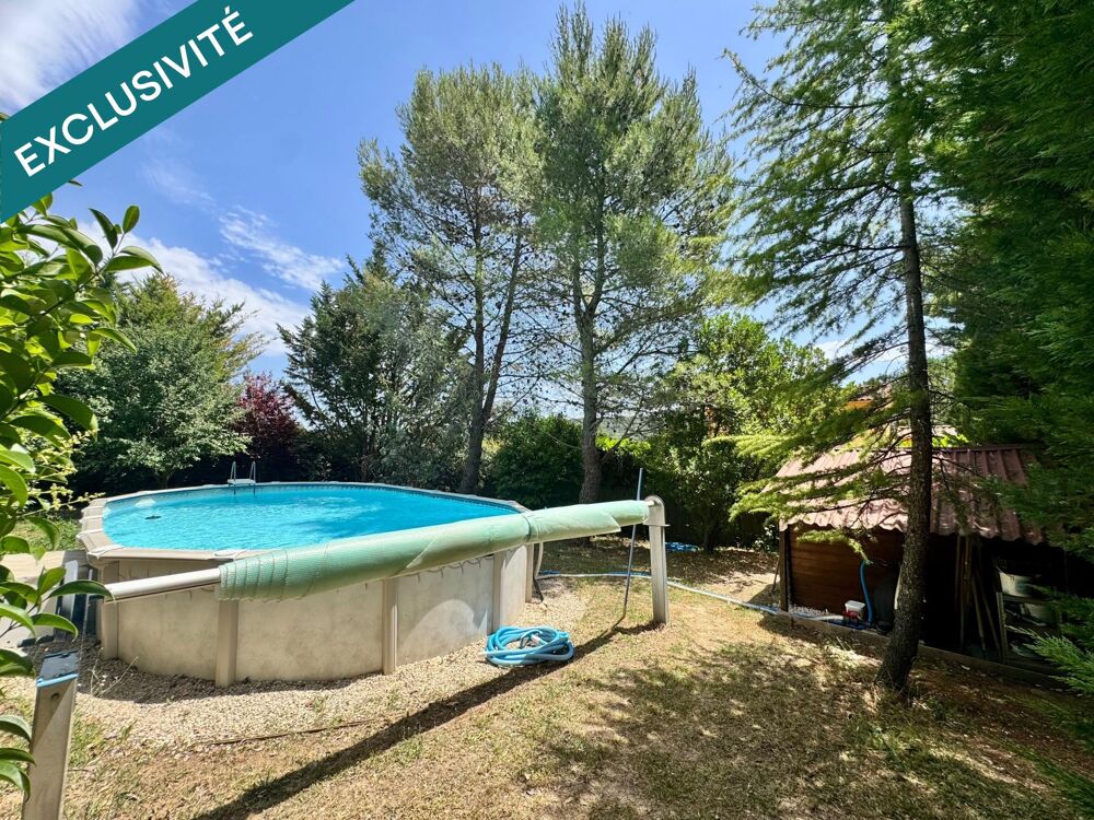Maison avec garage, terrain de 2003m2 clôturé