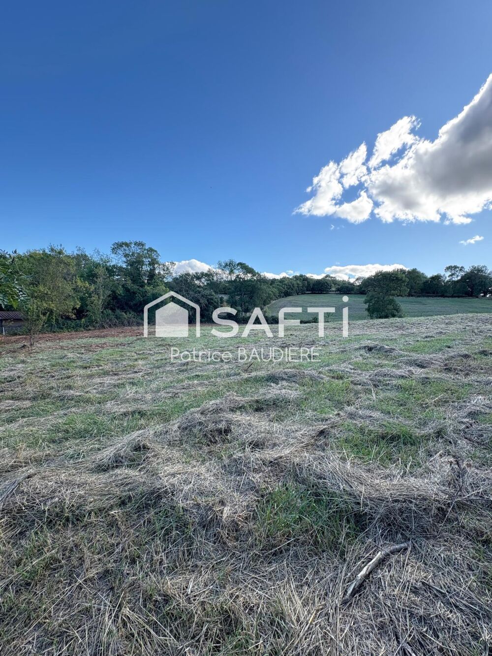 Vente Terrain Magnifique terrain constructible de 2100 m2 Pezenes-les-mines