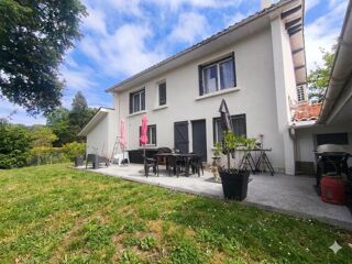  Maison à vendre 8 pièces 167 m²