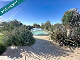 Vente Maison Maison familiale de 200 m²  , 4 chambres , bureau ,sous-sol ,  piscine, grand terrain et vue dégagée à Villesèque Villeseque