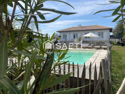   Maison r�nov�e Maison - 8 pi�ce(s) - 180 m�