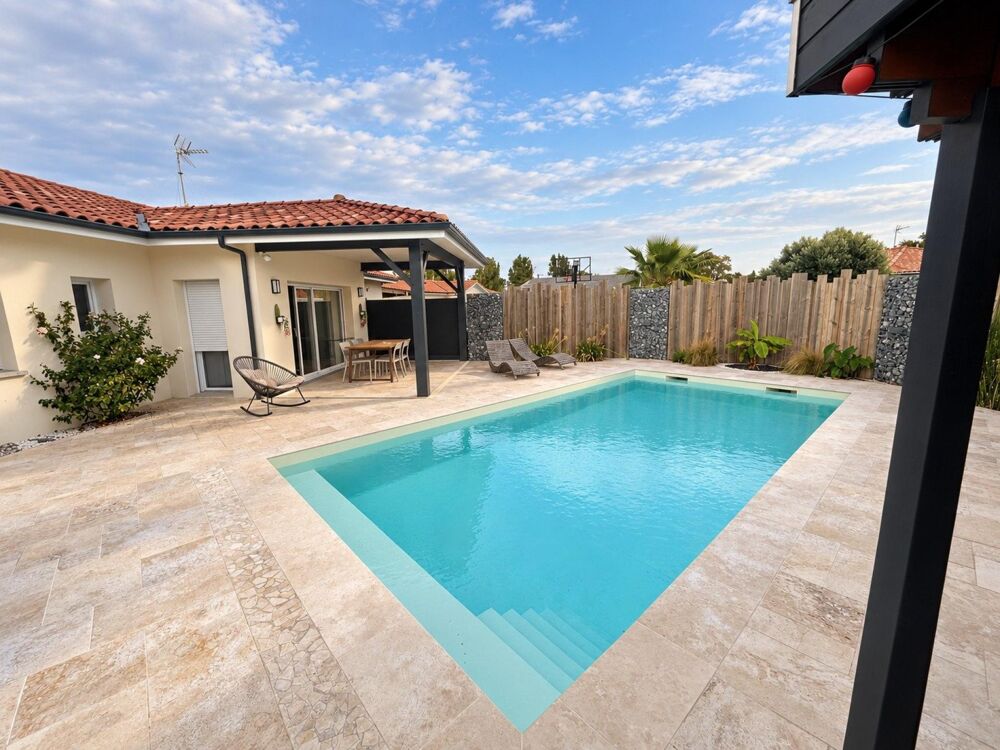 Vente Maison Maison contemporaine avec piscine à Pomarez Pomarez