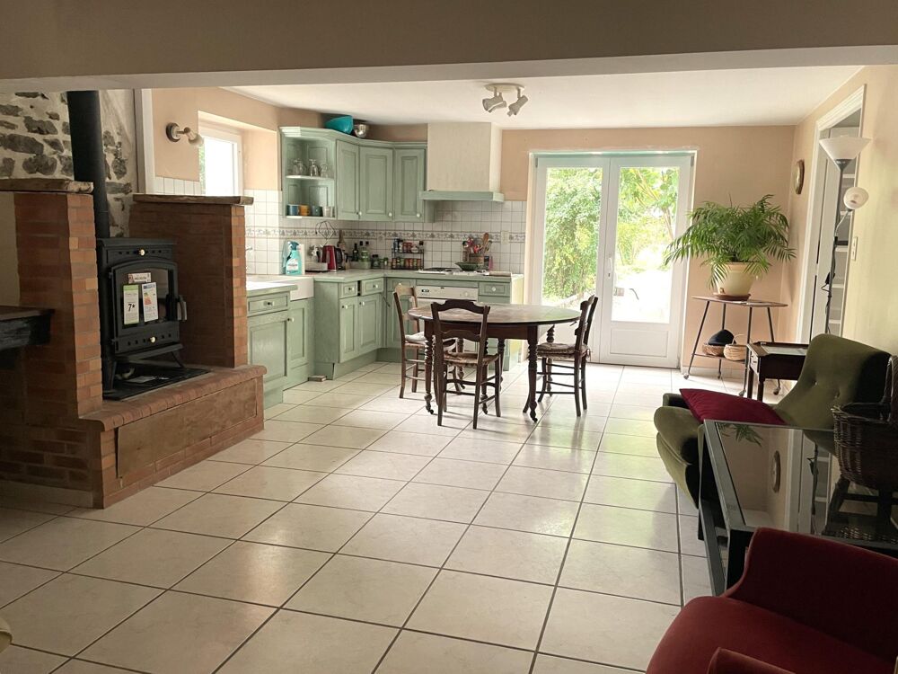 Vente Immeuble Immeuble Centre. Nombreuses possibilités Vabre