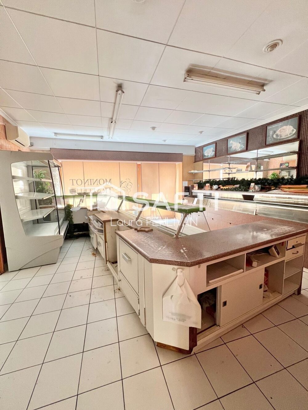 Vente Appartement idéal investisseur ! Appartement + local co avec terrasse surplombant le centre ville de St-Amour Saint-amour