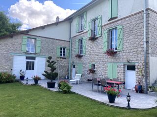 Vente Maison Pavillon individuel en pierre totalement rénové au bord du canal et a proximité de toutes commodités Givry