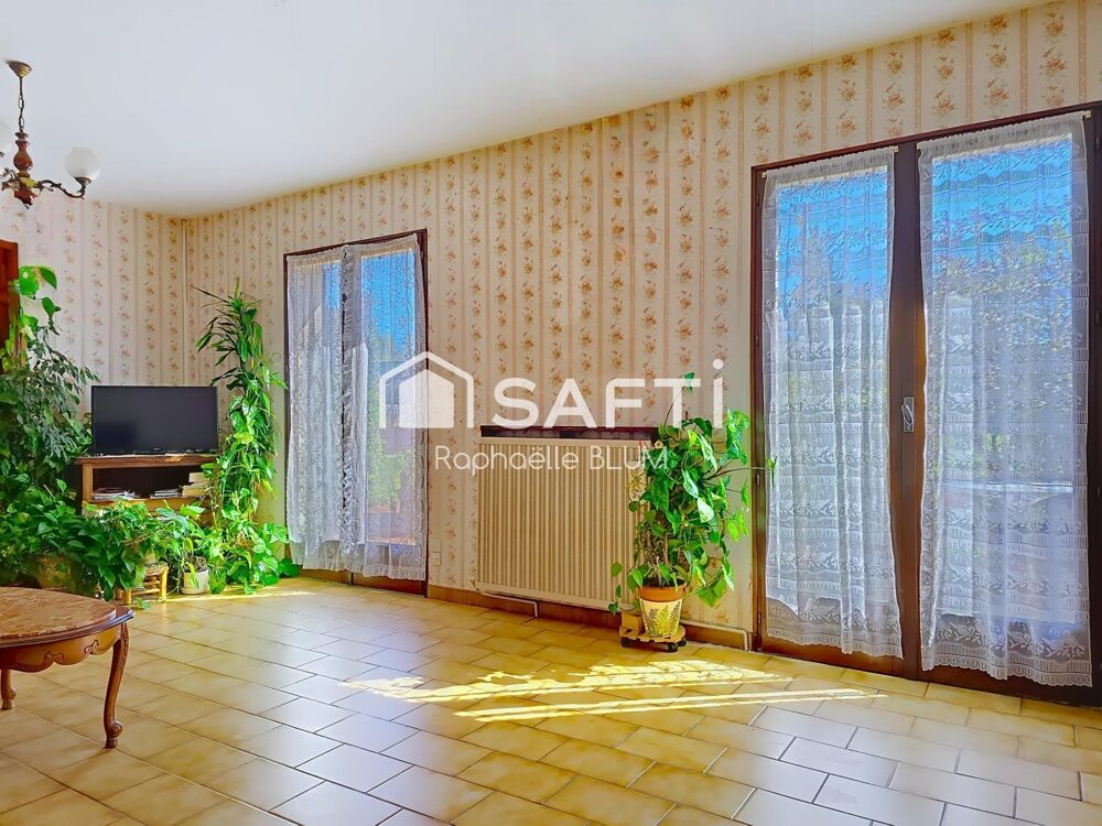 Plain pied proche centre ville et Mandavit.