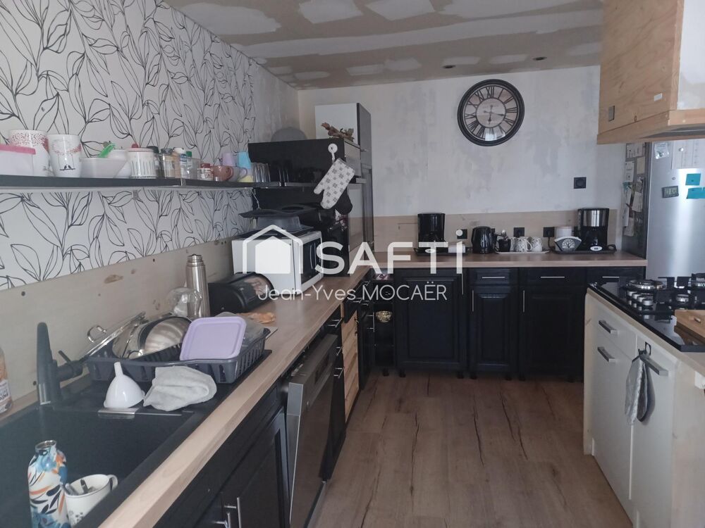 Vente Maison CHAREAUNEUF DU FAOU (29520) ; Proche toutes commodités et axe routier. Chateauneuf-du-faou