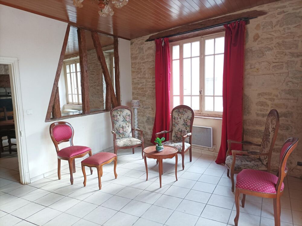 Maison en pierre, possibilité deux passartements.