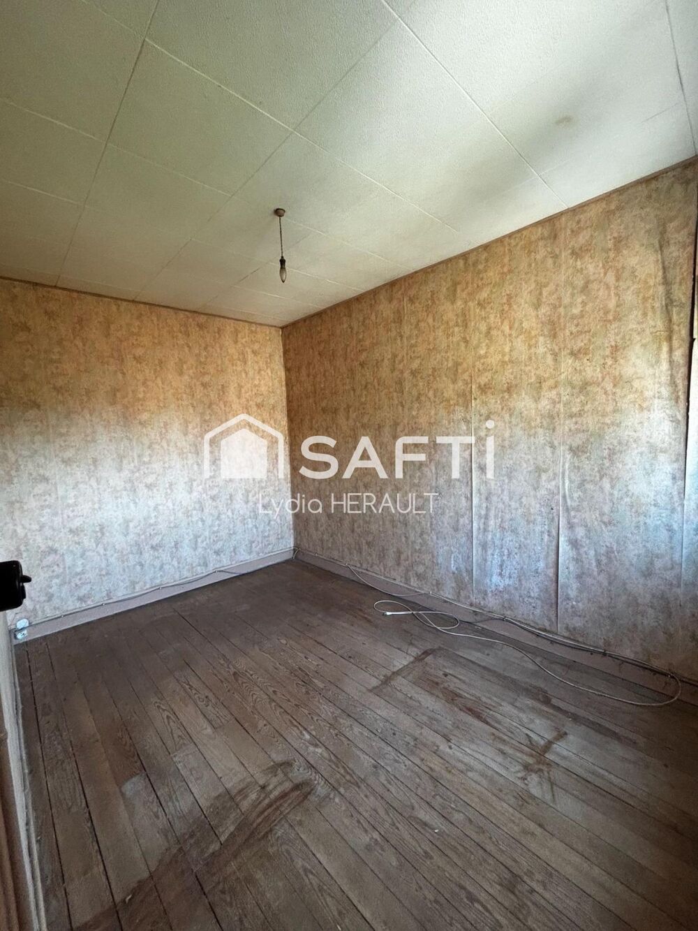 Vente Maison Maison à rénover idéalement situé Saint-michel