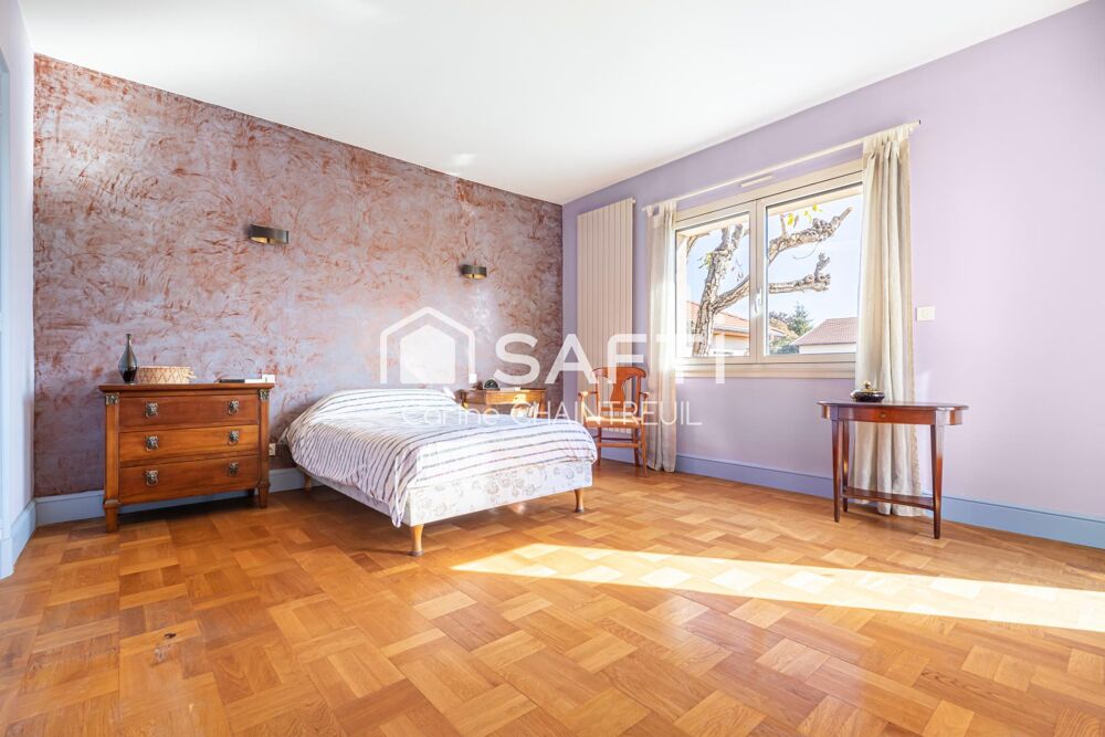 � vendre  Maison Bron (69500)