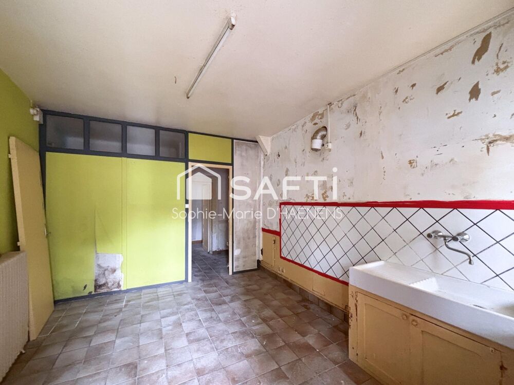 Vente Maison Maison de ville à rénover avec cour et dépendances Premery