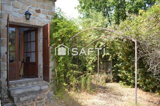  Maison à vendre 15 + pièces 696 m²