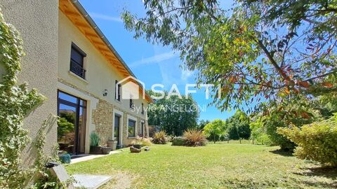   Maison de caractère rénovée 170 m² Terrain 3969 m² Maison - 6 pièce(s) - 170 m²
