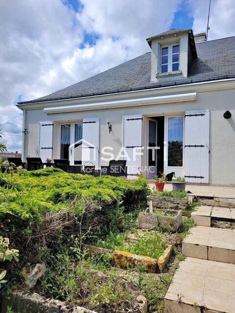   superbe maison avec cour goudronnée avec soin très riche en fleurs et arbustes Maison - 6 pièce(s) - 170 m²