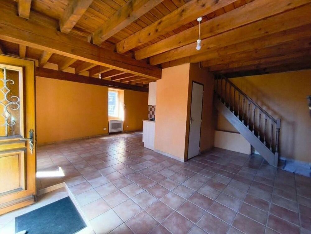 Vente Maison Maison en pierres de 72 m² à Rouillas Haut (Aydat) Aydat