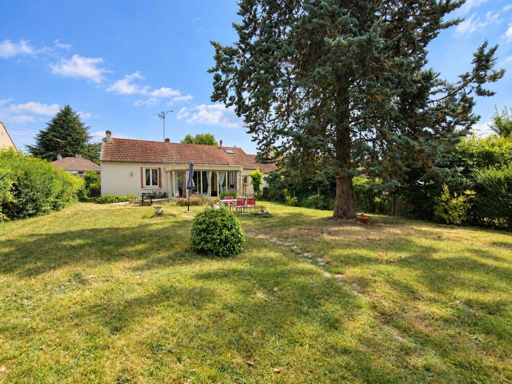 Maison de plain pied avec garage attenant