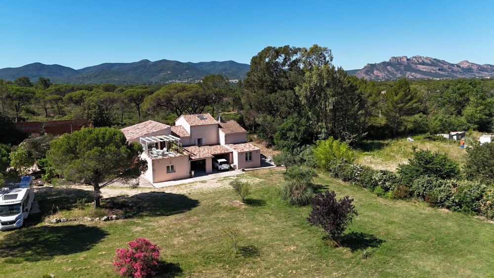 Maison lumineuse avec 2 appartements indépendants  Puget-sur-Argens