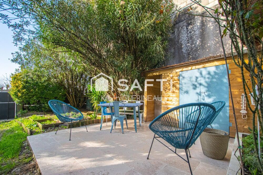 Vente Maison Maison Vieux Lormont 129 m2 (212m2 carrez) 3 chambres avec jardin et dépendance de 70m2 attenante. Lormont