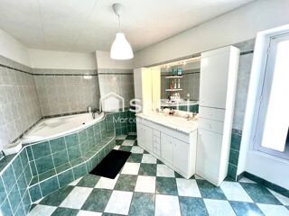  Maison  vendre 7 pices 201 m