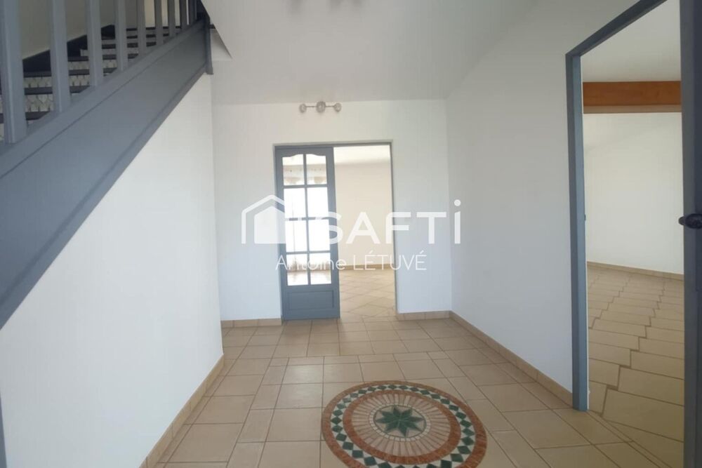 Vente Maison Pavillon 4 Chambres,  2 bureaux, sous sol complet Fouilloy