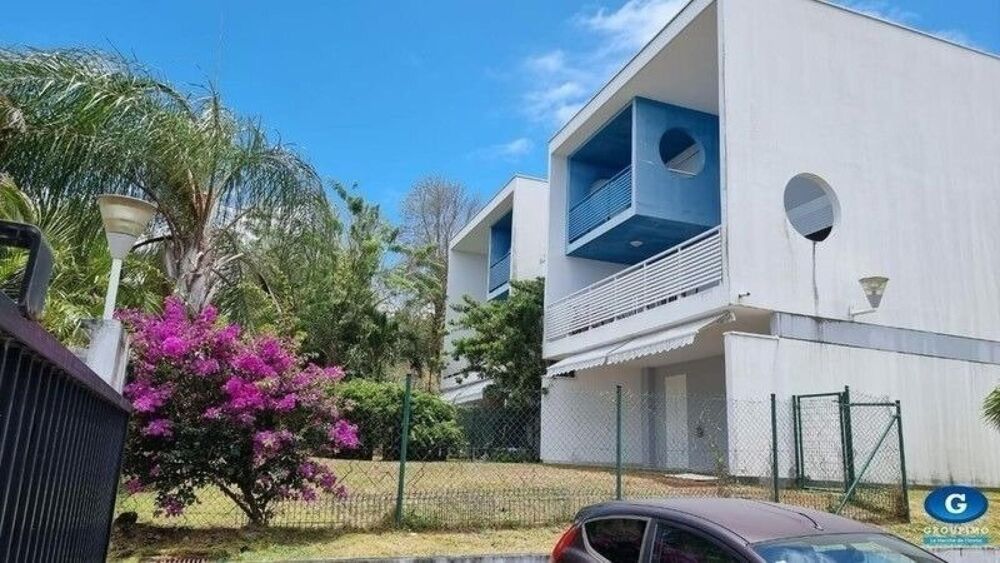 Location Appartement SCHOELCHER  Enclos – T4 duplex avec vue mer 1490 € Schoelcher