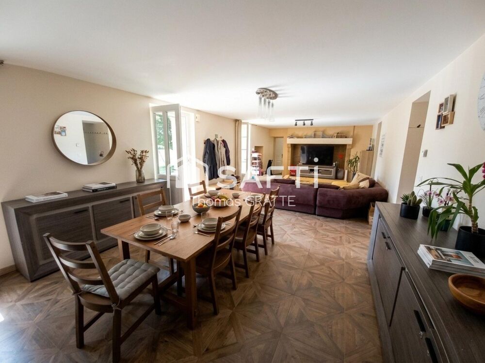 Élégante maison de maître rénovée  Secteur Sarlat  Périgord Noir