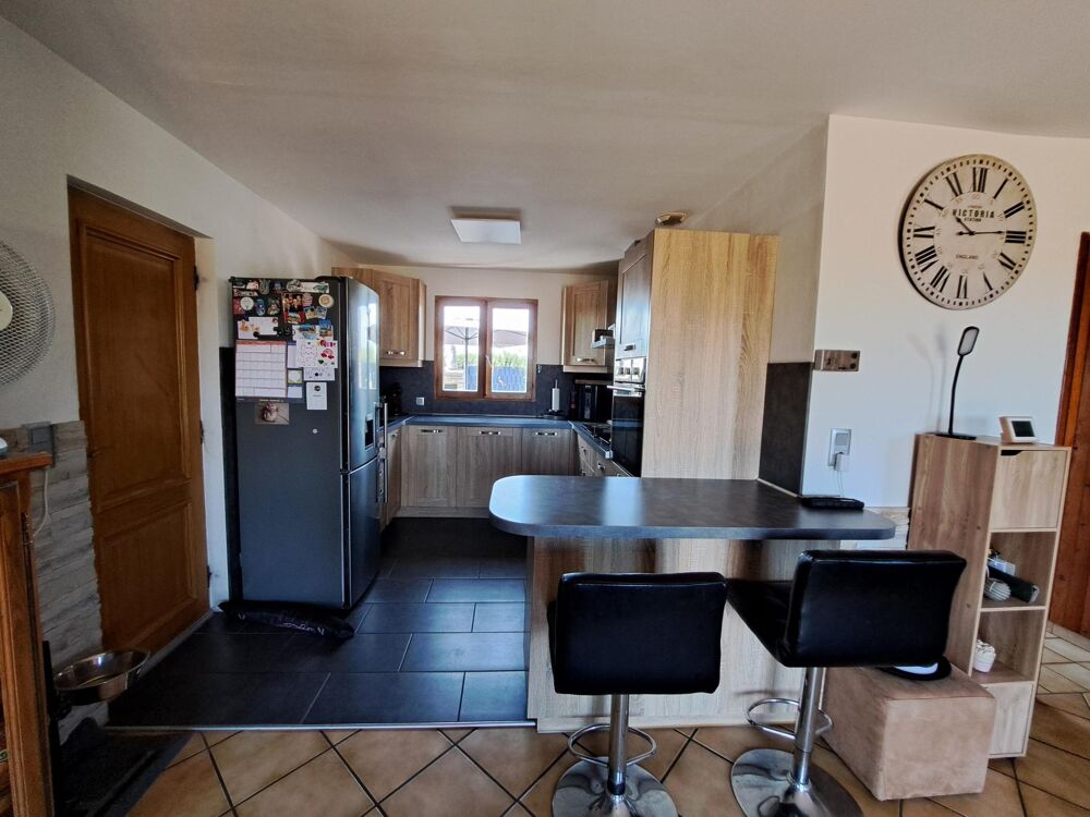 MAISON 3 minutes DE BERGUES!