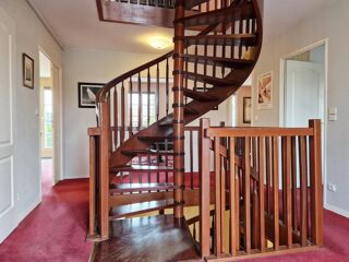  Maison � vendre 10 pi�ces 233 m�