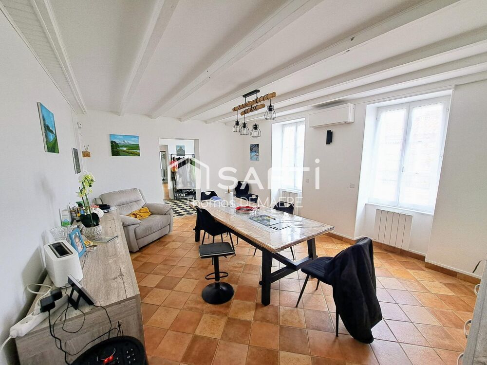 Grande maison familiale rénovée avec dépendance en pierre et zéro travaux !