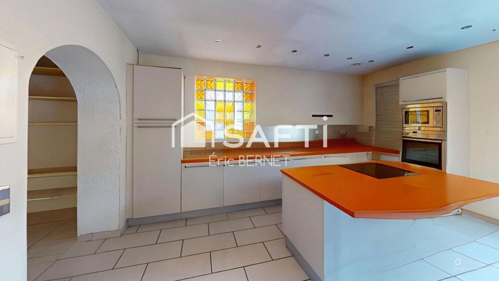 Maison avec du cachet , matériaux authentiques