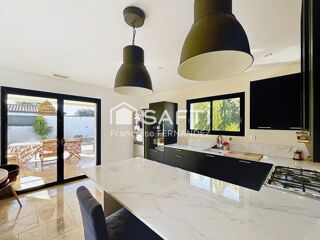  Maison � vendre 8 pi�ces 205 m�