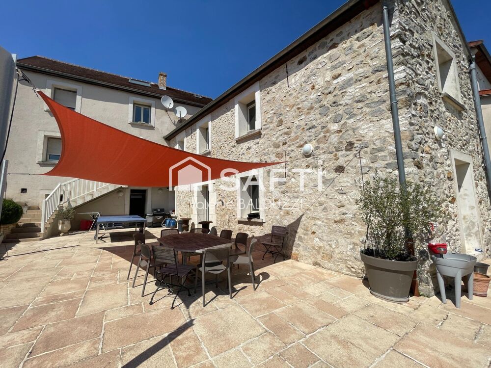 CHATEAU THIERRY , toutes commodités sur place