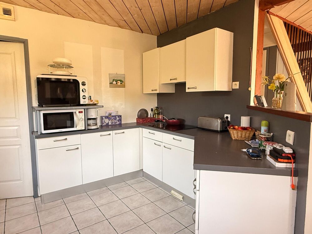 Vente Maison Maison ossature bois de 2001, 4 ch, sous-sol, piscine Rioz