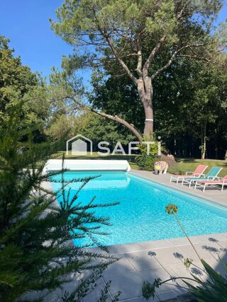  Maison � vendre 10 pi�ces 247 m�