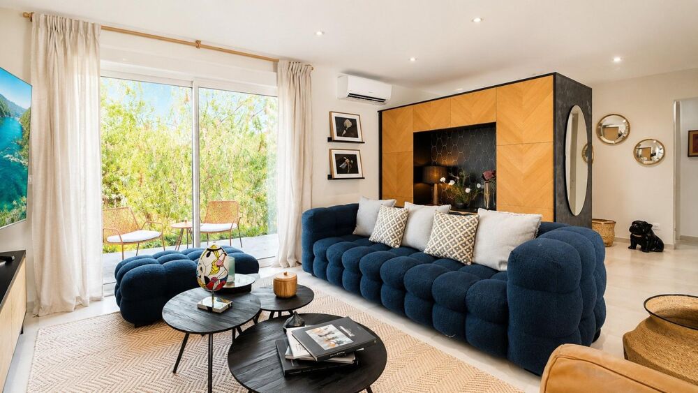 Fréjus  Villa contemporaine de 100 m² avec piscine, vendue meublée