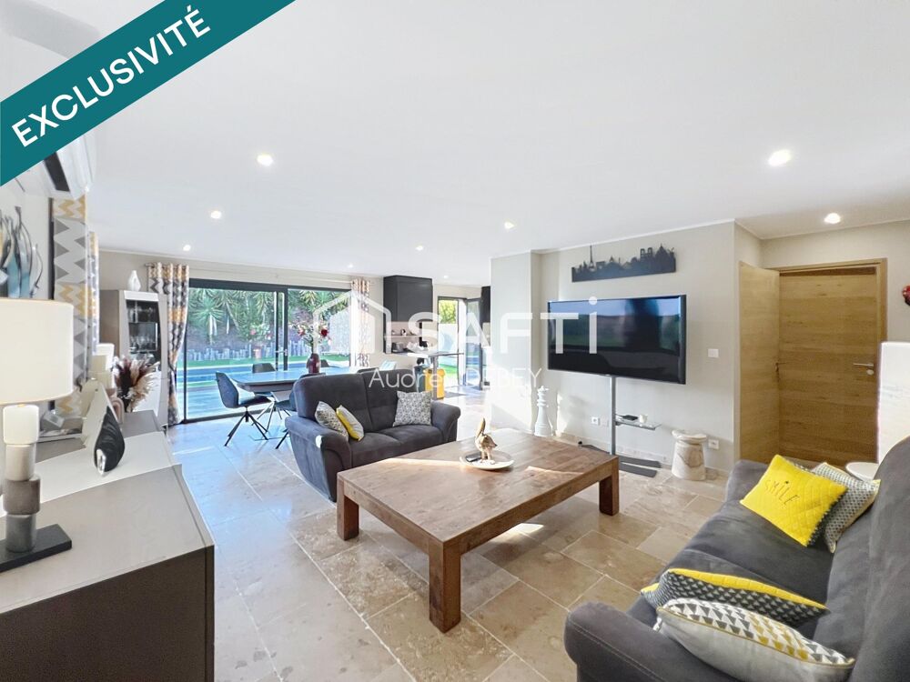 Vente Maison LÀ OÙ LA DOUCEUR DE VIVRE SANARYENNE RENCONTRE L'ÉLÉGANCE CONTEMPORAINE. Sanary-sur-mer