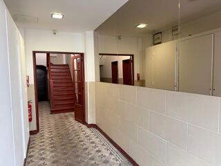  Immeuble à vendre 612 m²