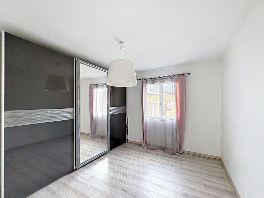 Vente Maison Plain-pied de 131 m², prêt à vivre Ferrieres-sur-ariege