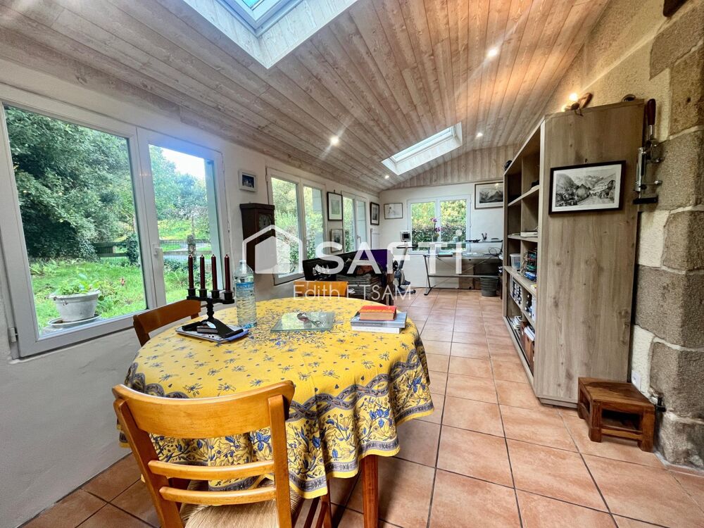 Vente Maison Maison 8 pièces, 140 m² Peumerit