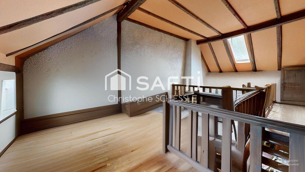 Vente Maison Maison 189 m², 8 pièces , 5 chambres, 1528m² de terrain Croix